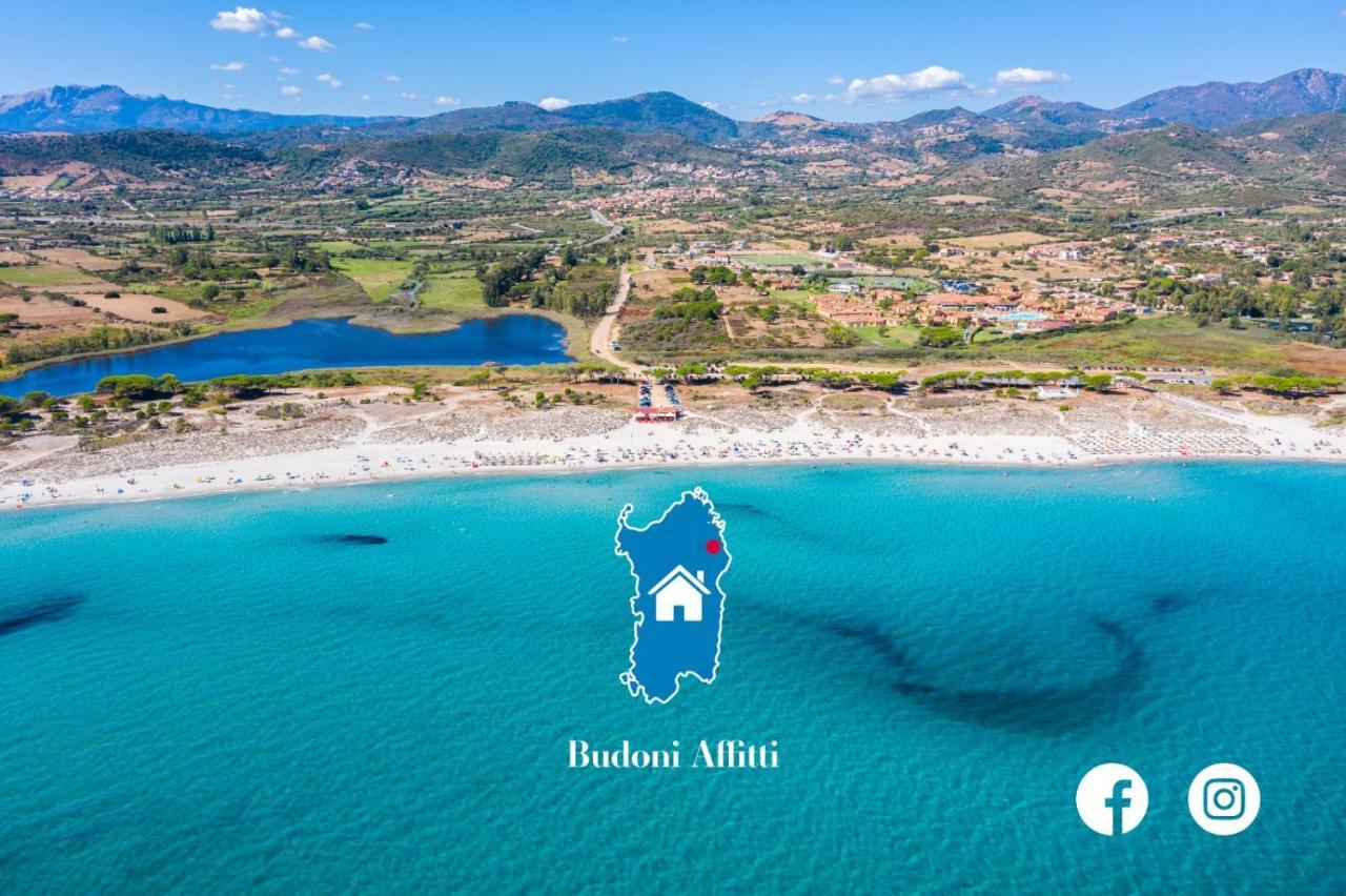 Villetta Con Piscina Budoni Affitti Spiaggia 700 Mt Extérieur photo