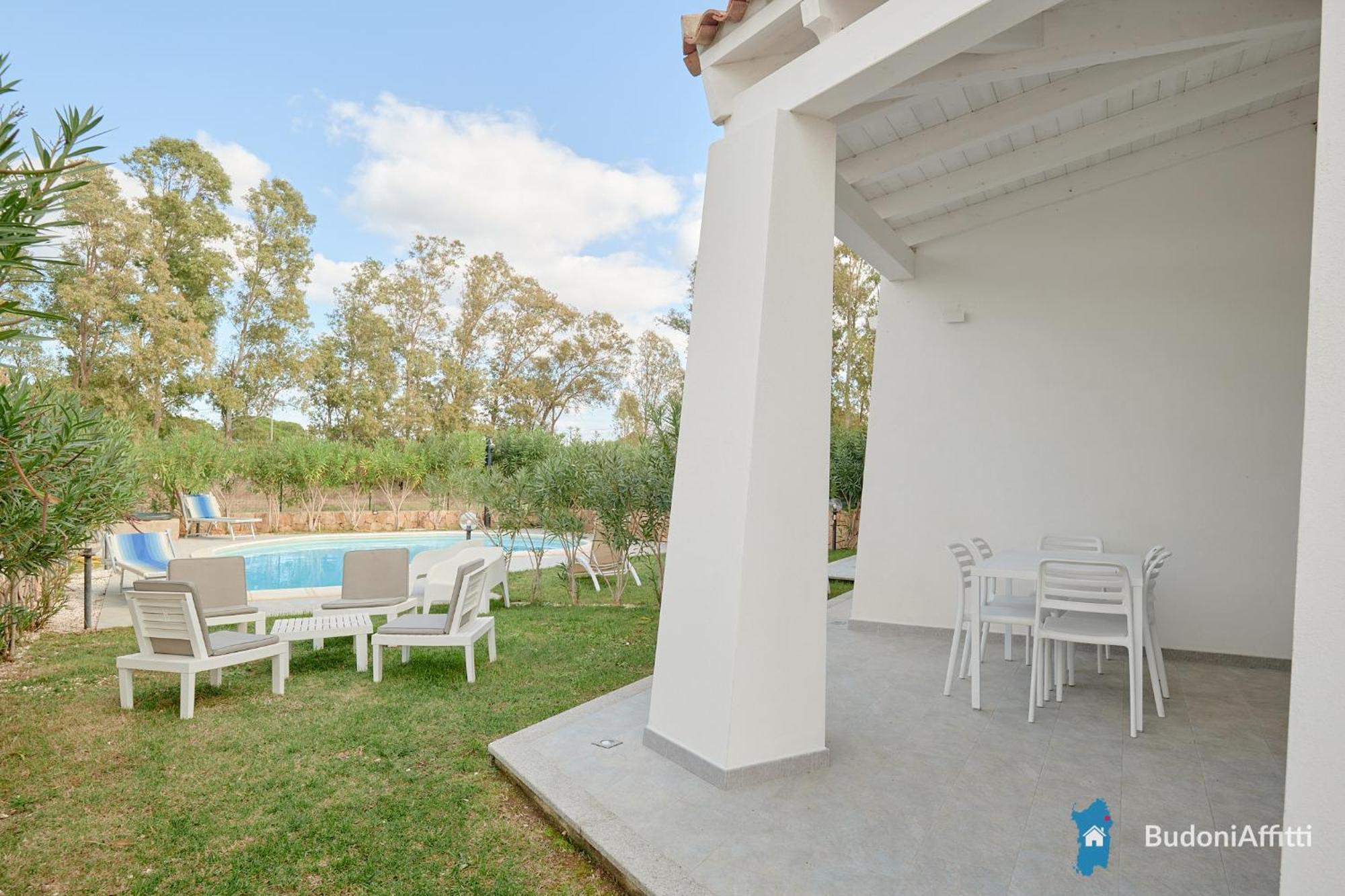 Villetta Con Piscina Budoni Affitti Spiaggia 700 Mt Extérieur photo
